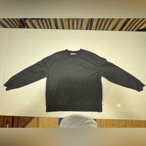 Primark women’s black sweatshirt size small. ( GOOD CONDITION)